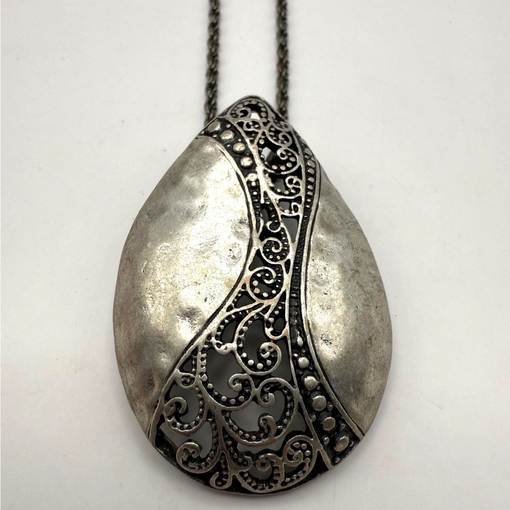 Premier Designs Silver Tone Teardrop Necklace –‎ Modern Statement Jewelry